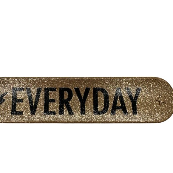 Girls Slay Everyday Slap Bracelet - Picture 4 of 7